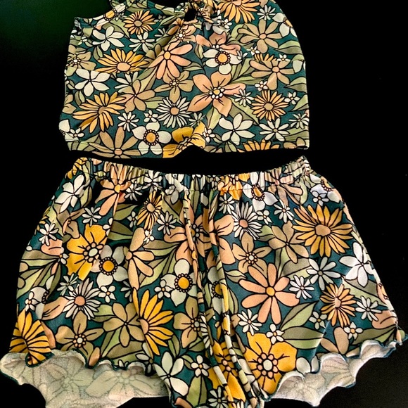 Gilly Hicks Other - Gilly Hicks by Hollister floral sleep pajama set women’s XS